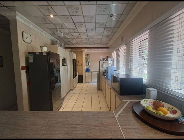 4 BEDROOM HOUSE FOR SALE IN ARCON PARK